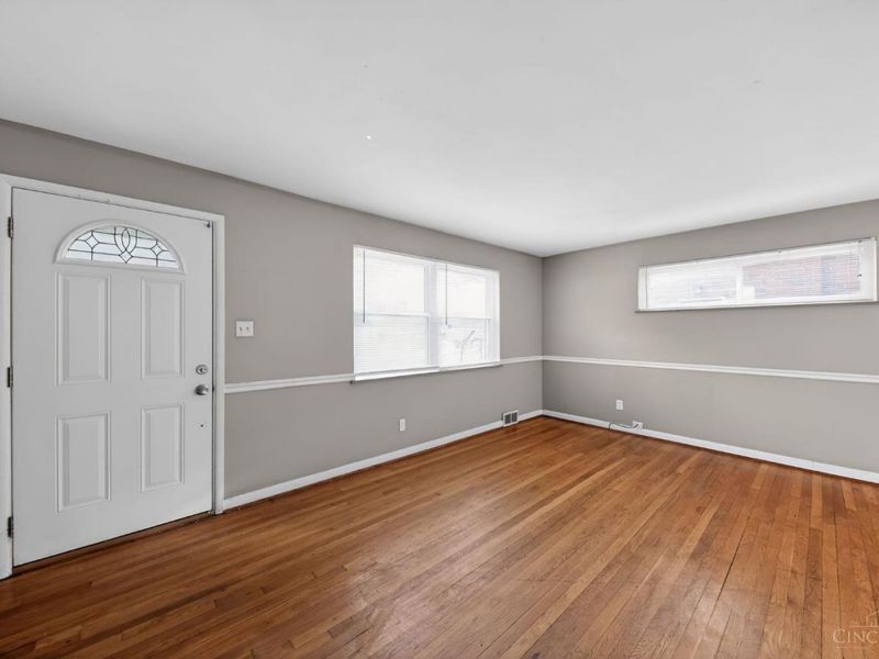 1702 Ashbrook Drive, Cincinnati, OH 45238 Photo 3