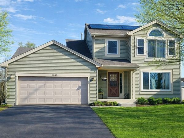 1590 Bridgedale Court , Crystal Lake, IL 60014