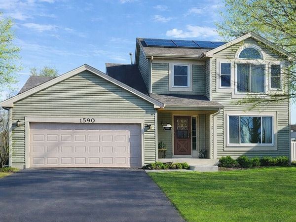 1590 Bridgedale Court, Crystal Lake, IL 60014