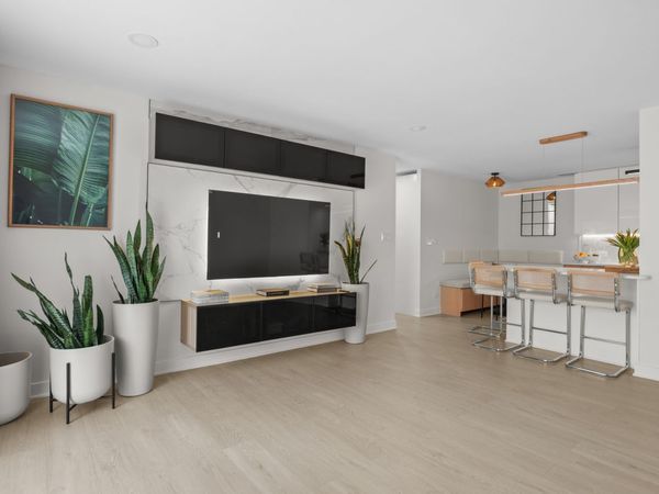 6700 S Brainard Avenue, Unit 118, Countryside, IL 60525