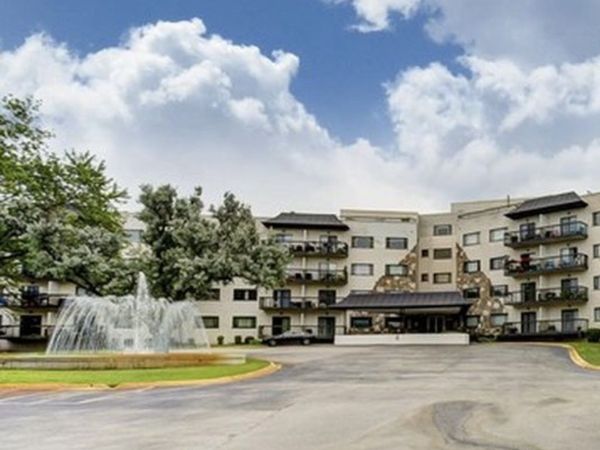 6700 S Brainard Avenue , Unit 118, Countryside, IL 60525