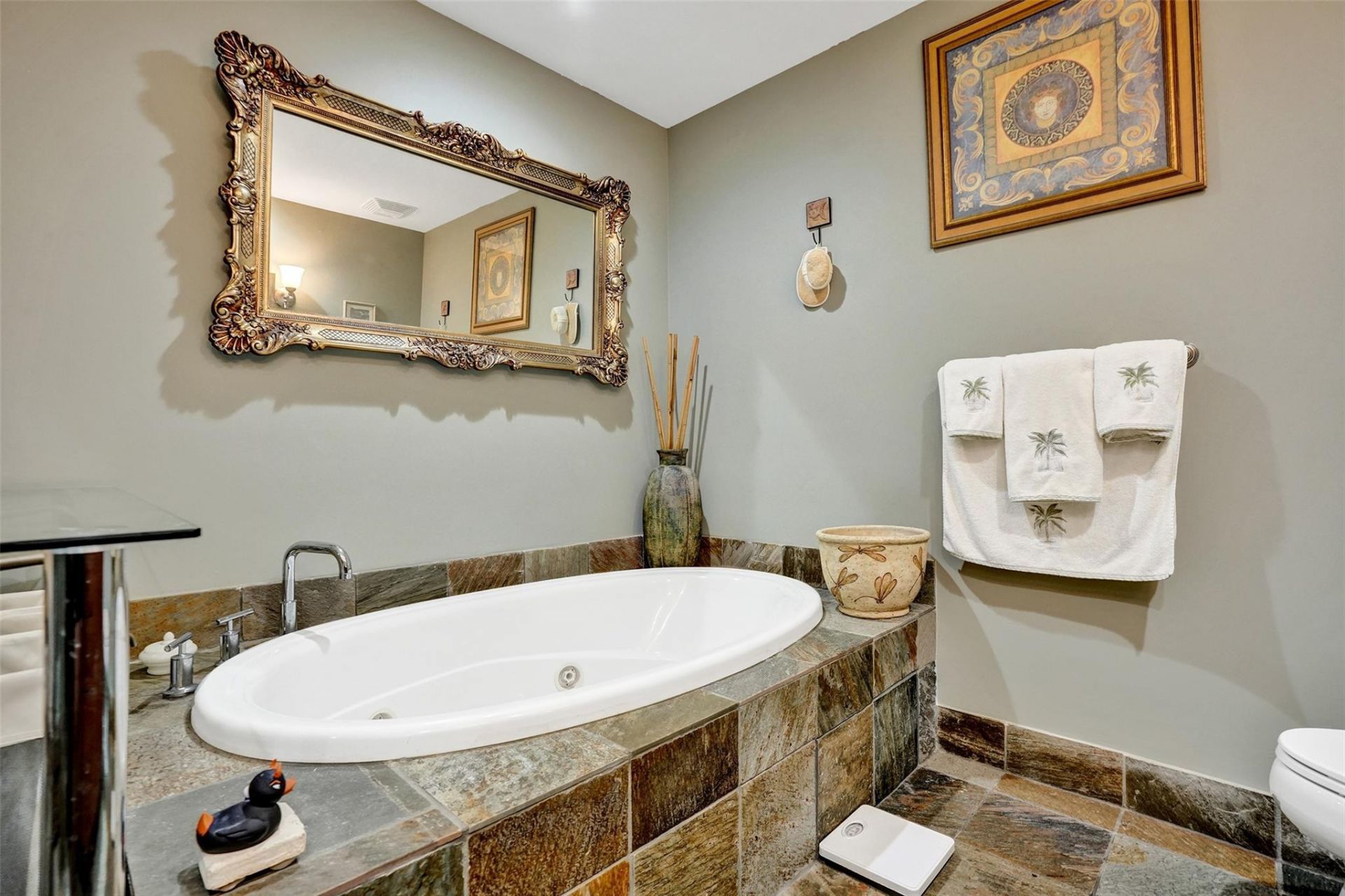 2617 NE 14th Ave, Unit 402, Wilton Manors, FL 33334 Photo