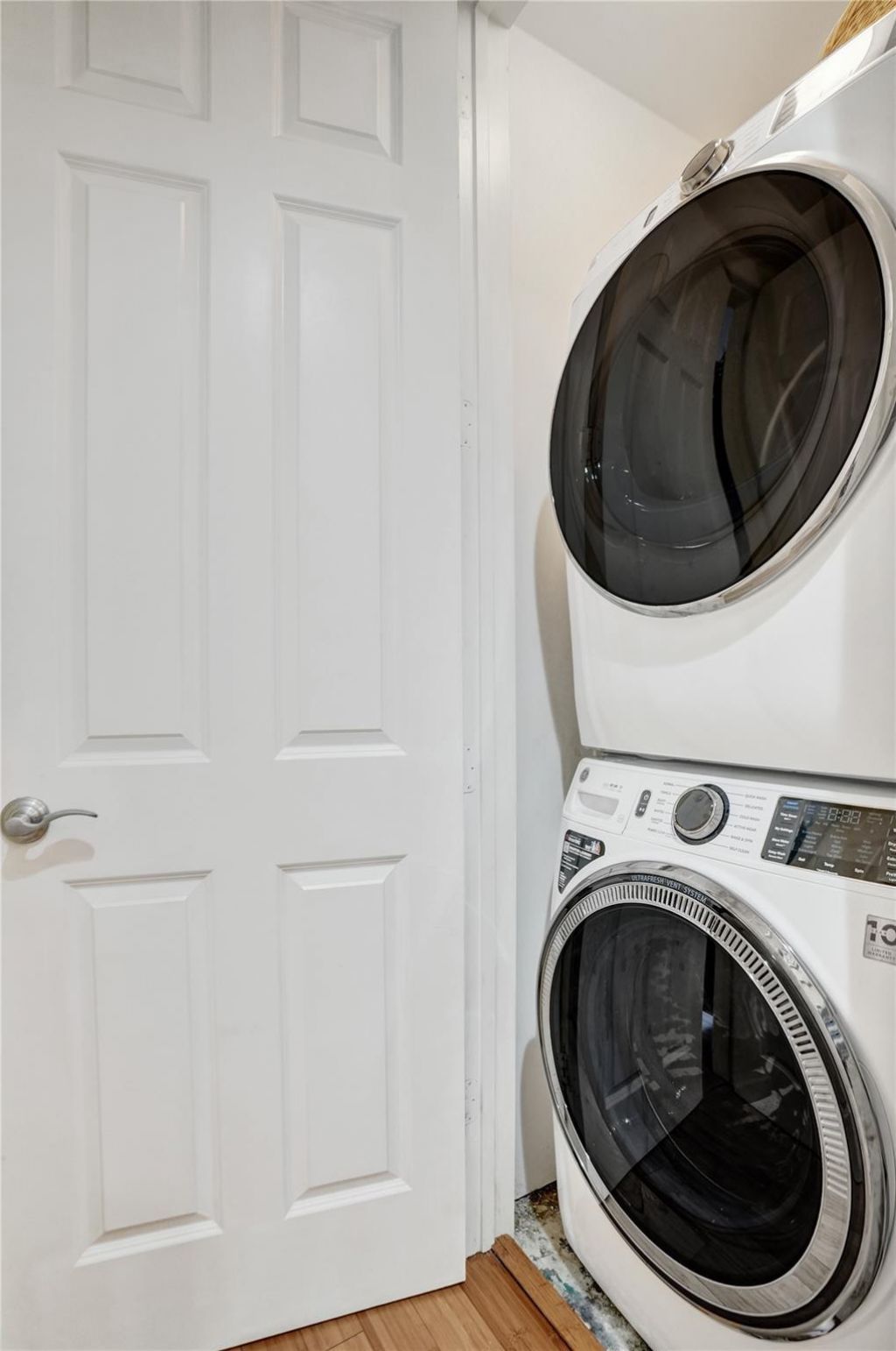 2617 NE 14th Ave, Unit 402, Wilton Manors, FL 33334 Photo