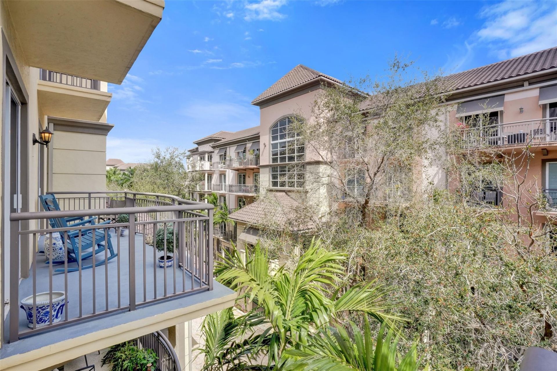 2617 NE 14th Ave, Unit 402, Wilton Manors, FL 33334 Photo