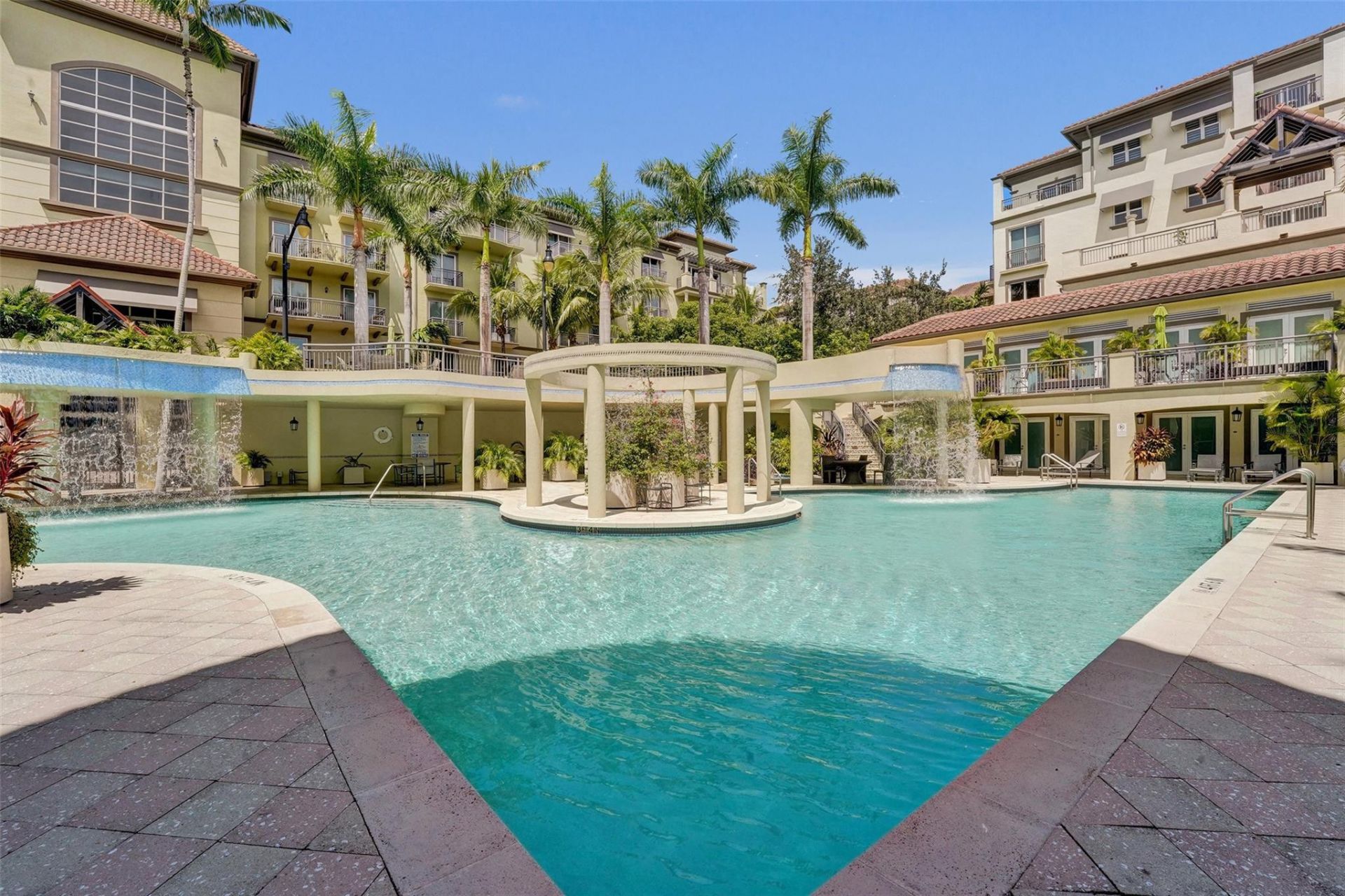 2617 NE 14th Ave, Unit 402, Wilton Manors, FL 33334 Photo