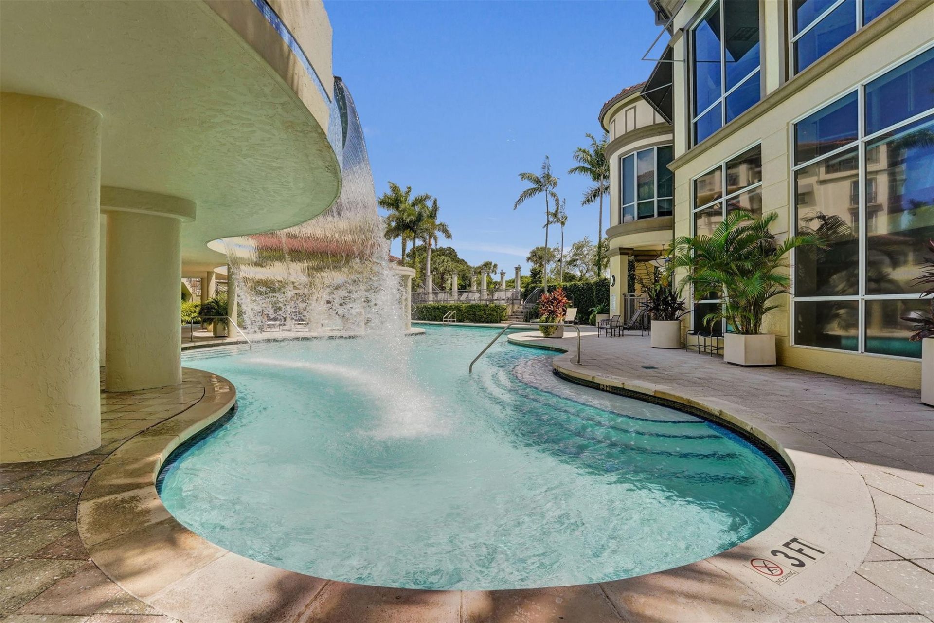 2617 NE 14th Ave, Unit 402, Wilton Manors, FL 33334 Photo