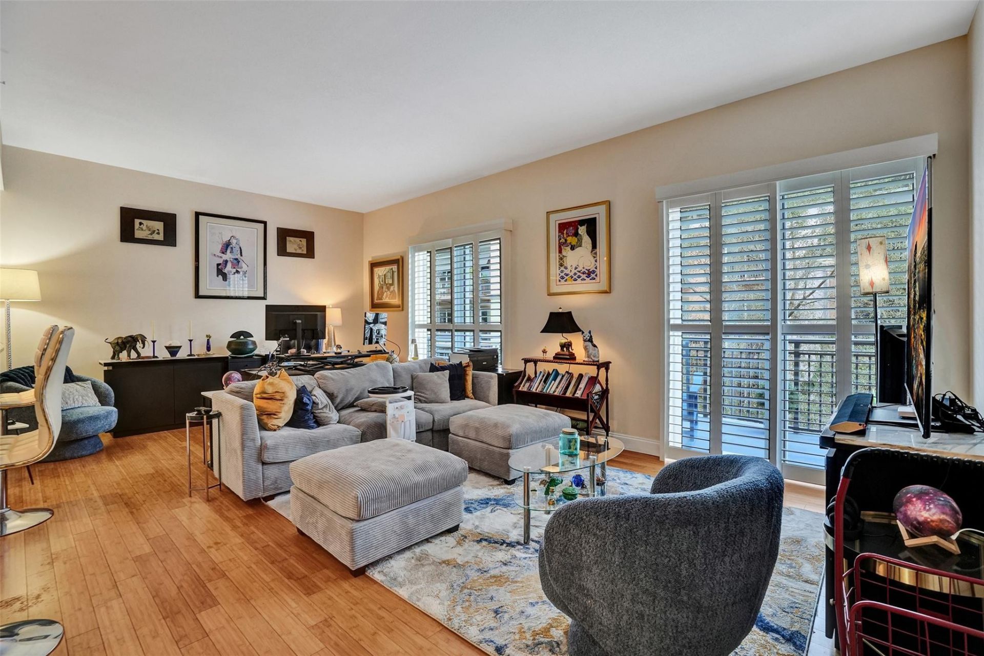 2617 NE 14th Ave, Unit 402, Wilton Manors, FL 33334 Photo