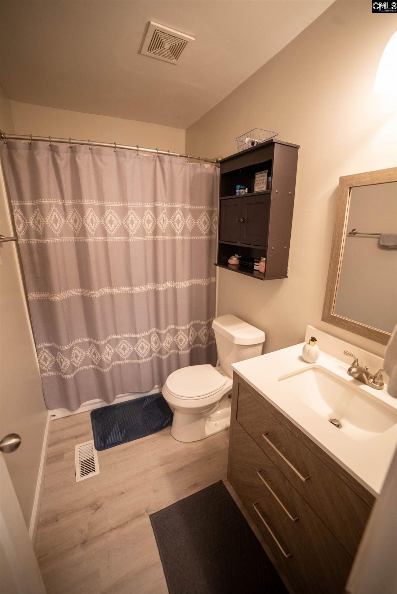 104 Howard Street Photo 15