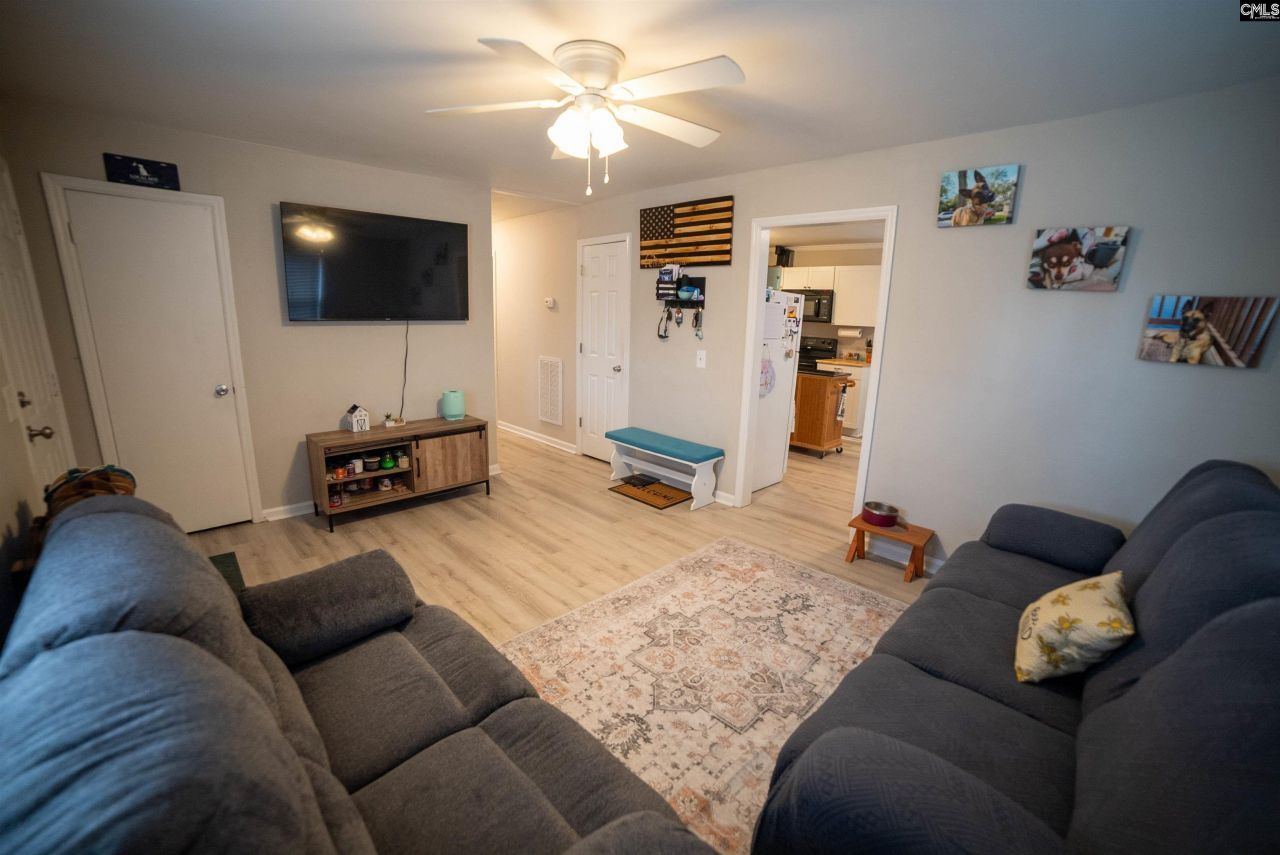 104 Howard Street Photo 6