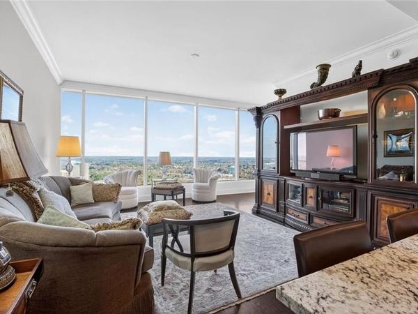 3630 Peachtree Road NE, Unit 2606, Atlanta, GA 30326