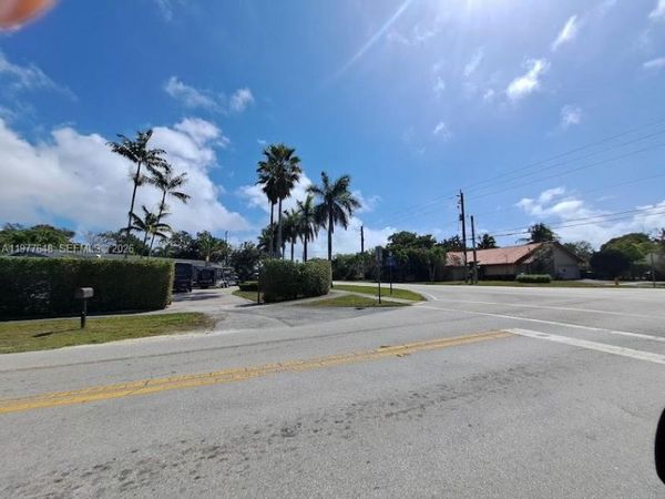 16761 SW 92nd Ave , Palmetto Bay, FL 33157