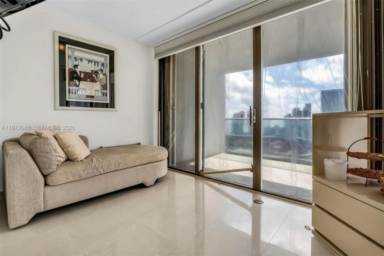 19707 Turnberry Way , Unit 22G, Aventura, FL 33180 Photo