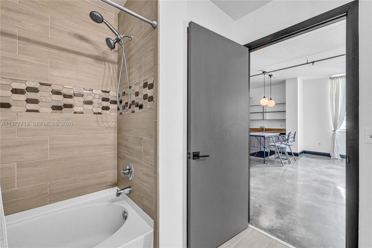 2275 Biscayne Blvd , Unit 504, Miami, FL 33137 Photo