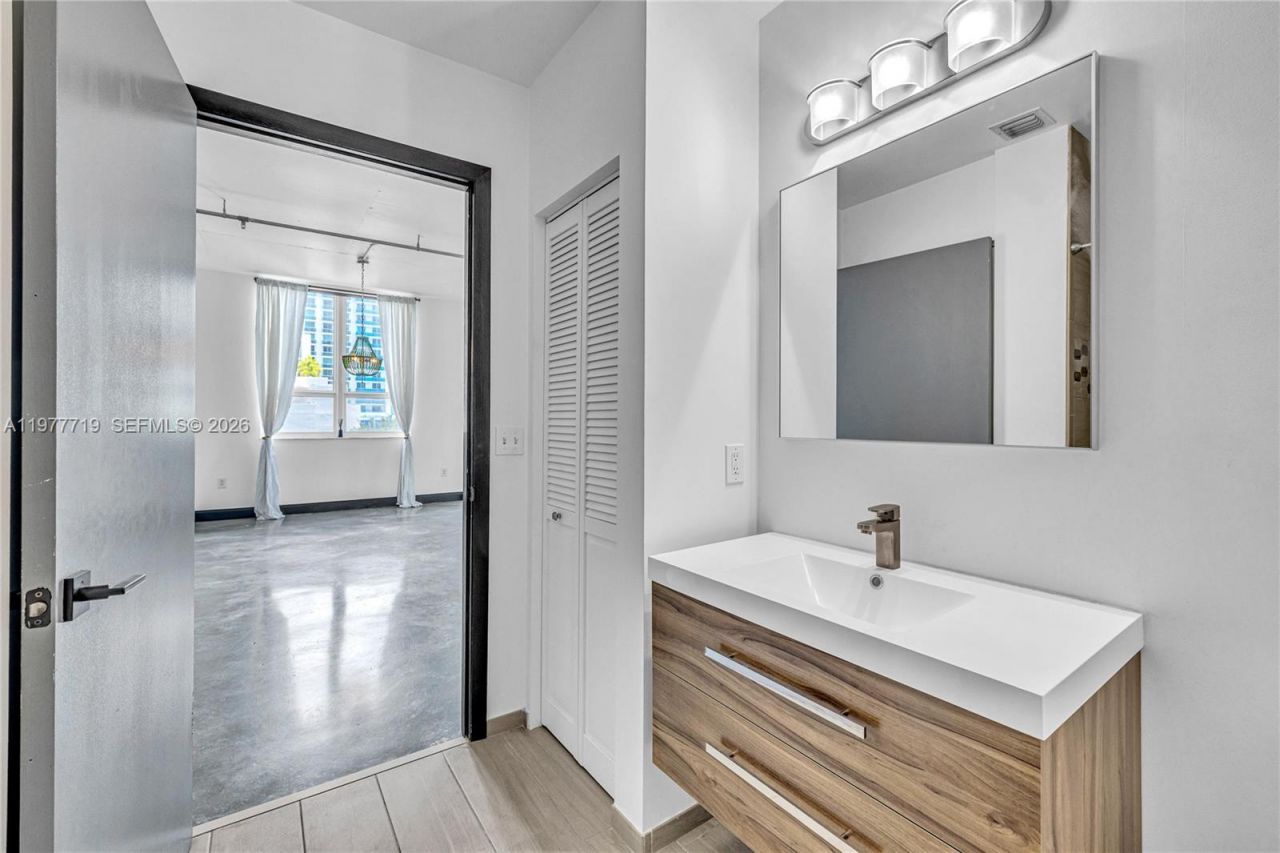 2275 Biscayne Blvd , Unit 504, Miami, FL 33137 Photo