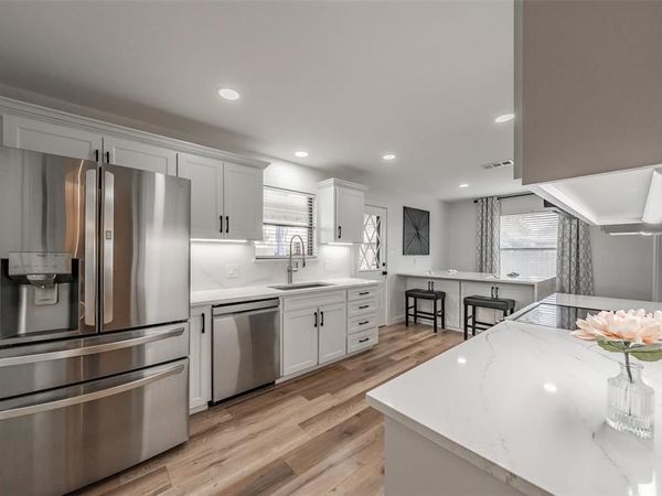 2528 Sunshine Court, Bedford, TX 76021