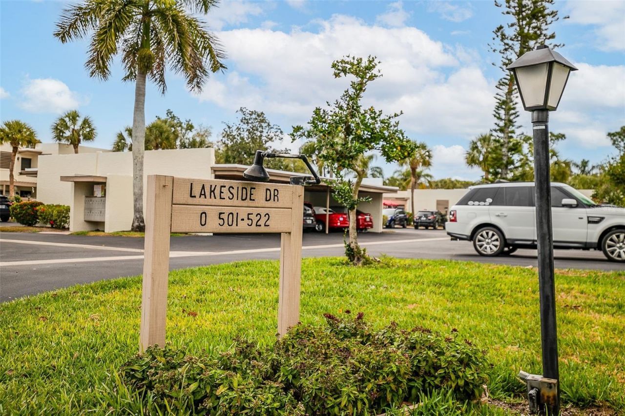 509 Lakeside Drive, Unit 509, Bradenton, FL 34210 Photo