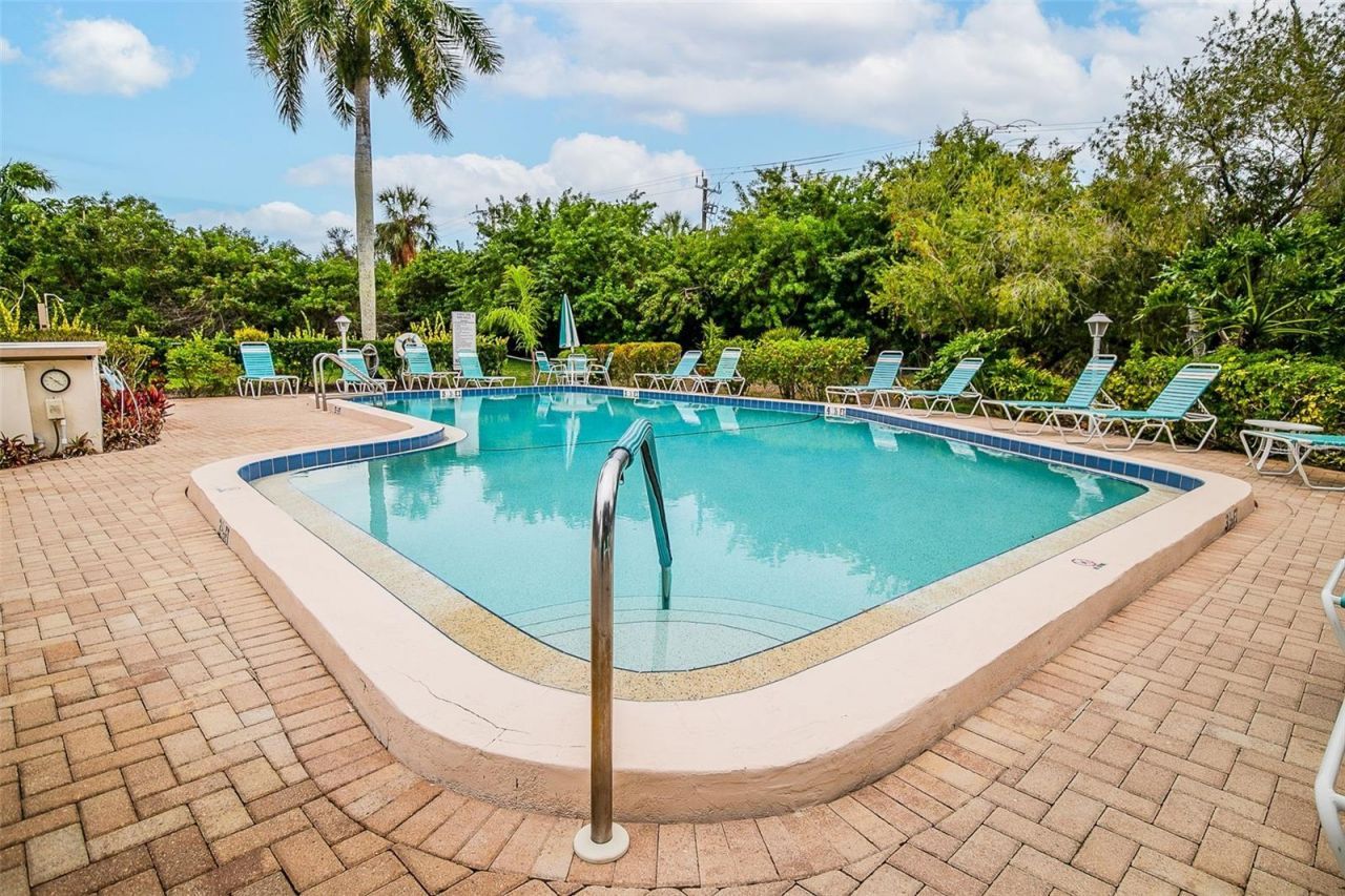 509 Lakeside Drive, Unit 509, Bradenton, FL 34210 Photo