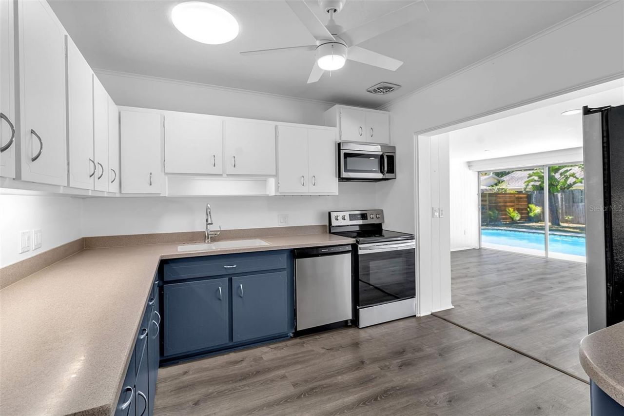 2019 Chippawa Place, Sarasota, FL 34234 Photo