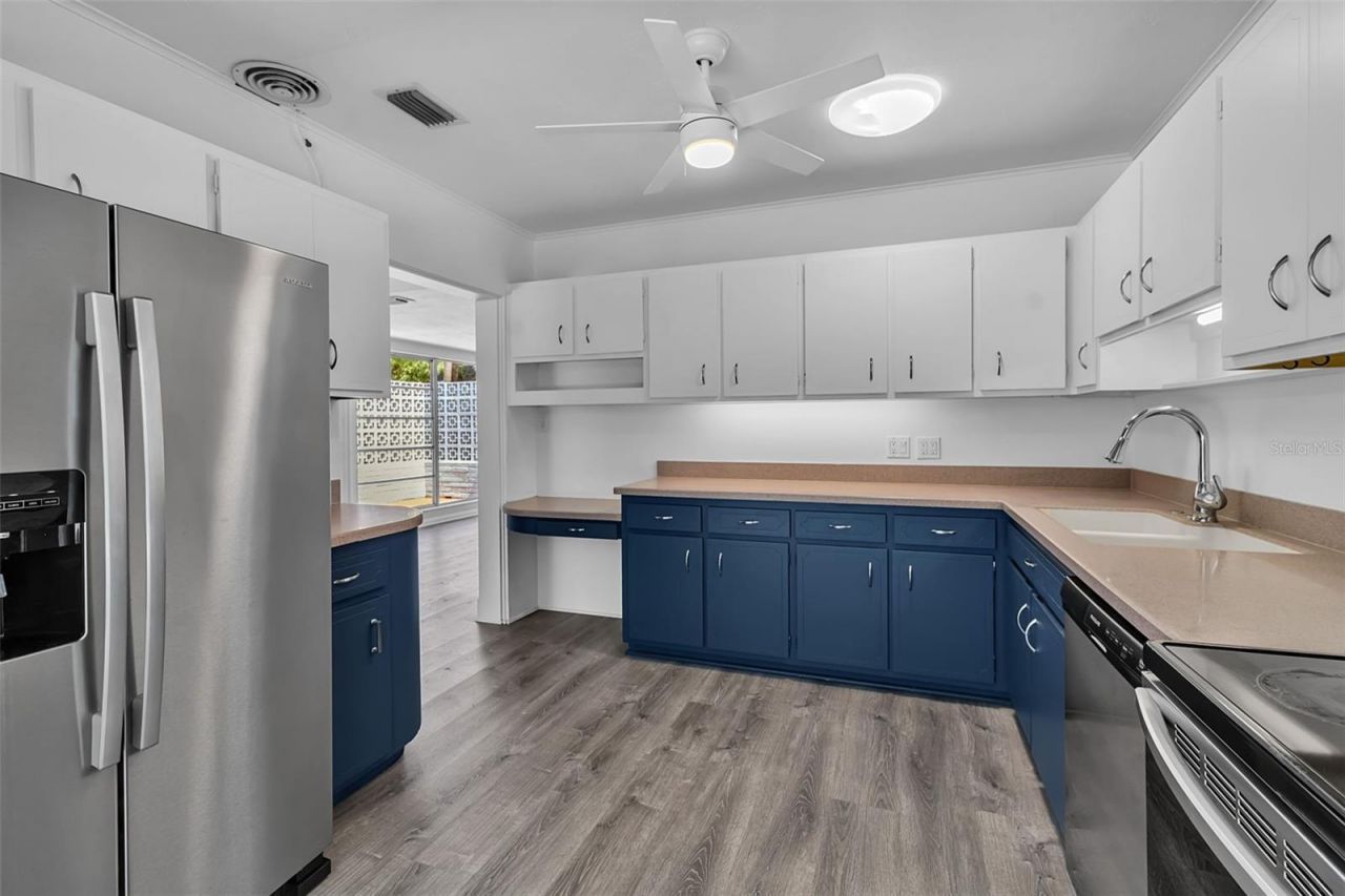 2019 Chippawa Place, Sarasota, FL 34234 Photo