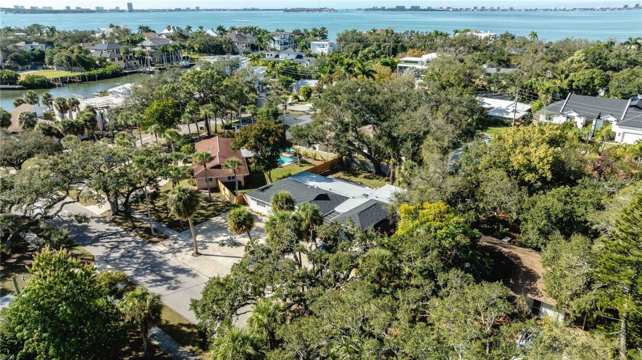 2019 Chippawa Place, Sarasota, FL 34234 Photo