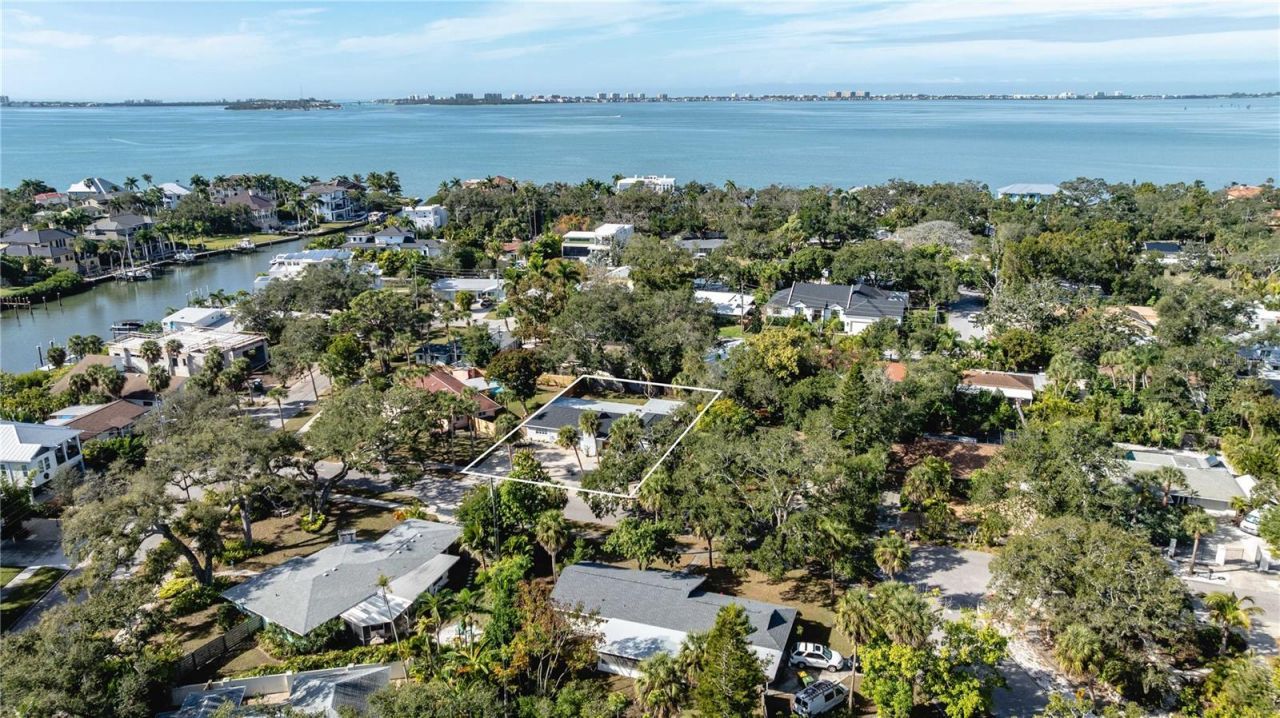 2019 Chippawa Place, Sarasota, FL 34234 Photo