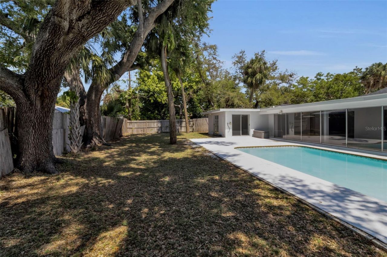 2019 Chippawa Place, Sarasota, FL 34234 Photo