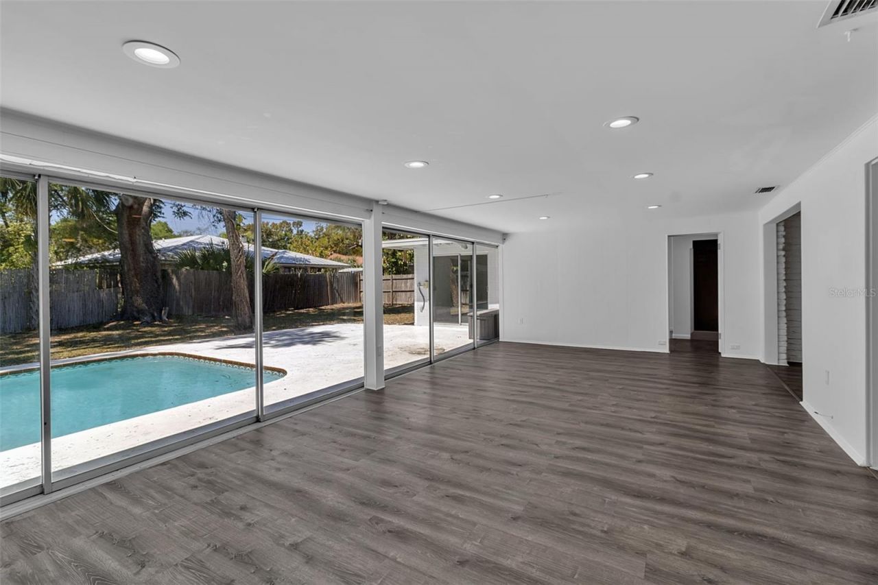 2019 Chippawa Place, Sarasota, FL 34234 Photo