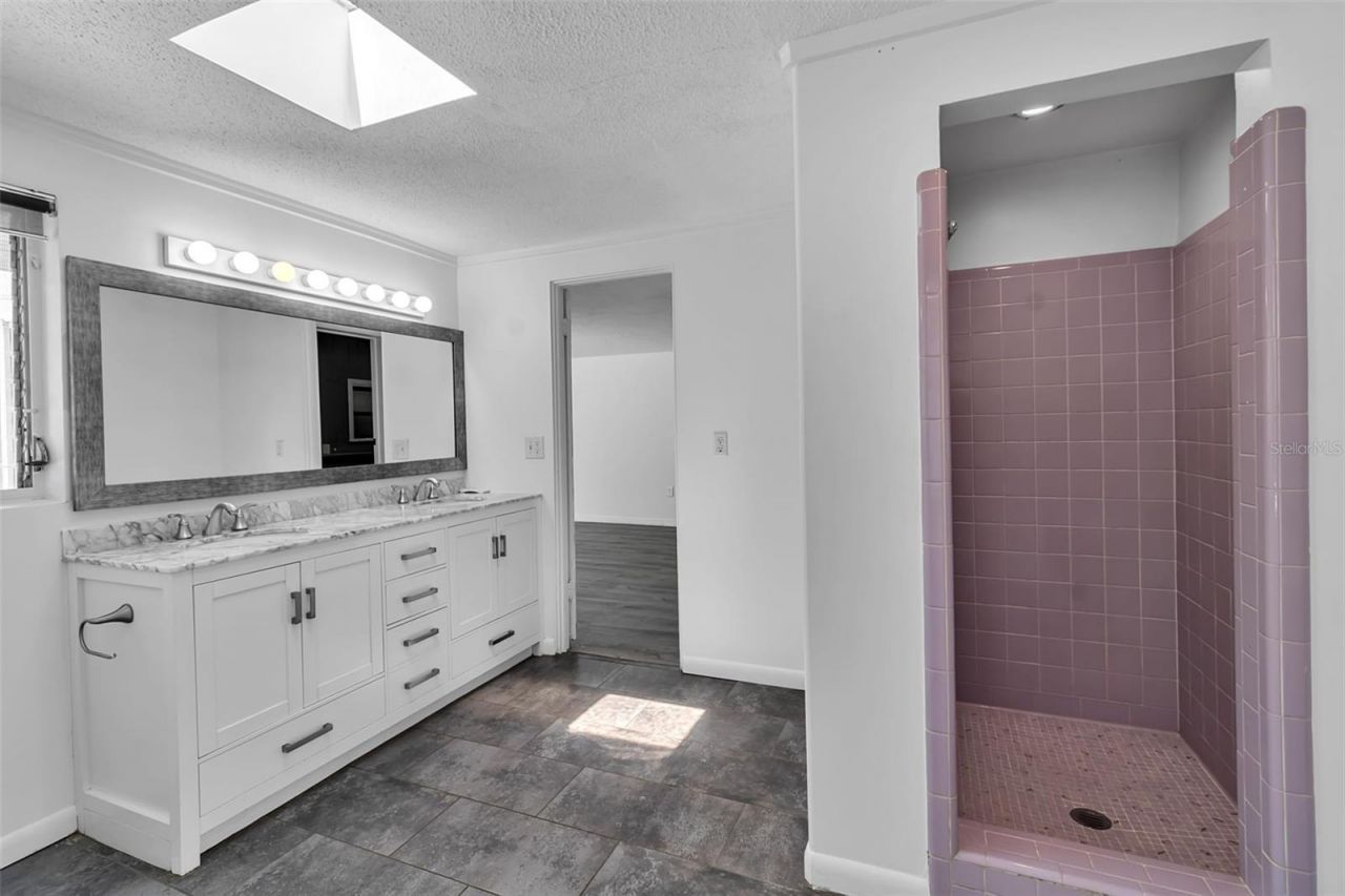 2019 Chippawa Place, Sarasota, FL 34234 Photo