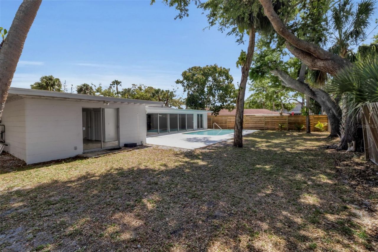 2019 Chippawa Place, Sarasota, FL 34234 Photo