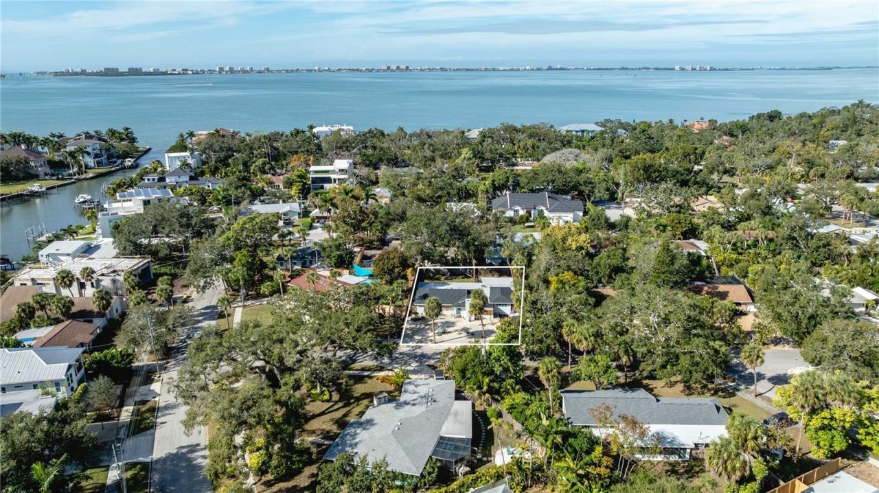 2019 Chippawa Place, Sarasota, FL 34234 Photo