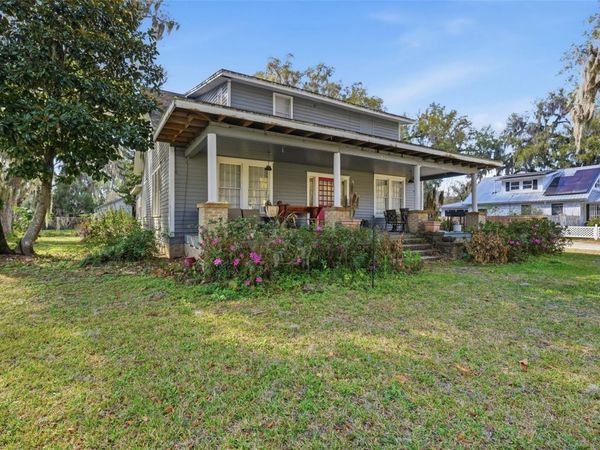 420 PINE STREET, CRESCENT CITY, FL 32112