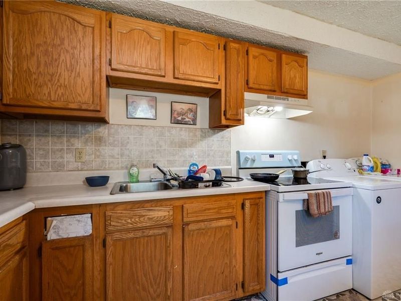 204 Bassett Drive, Springfield, OH 45506 Photo 16