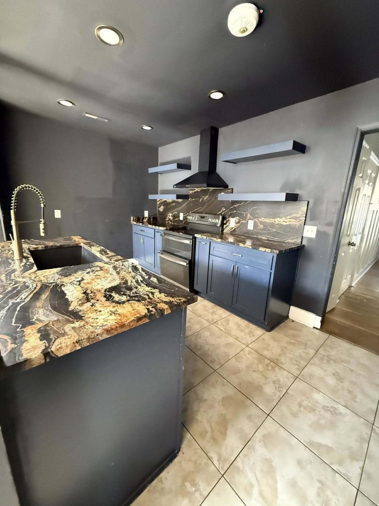 329 Parish Parc Drive Photo 5