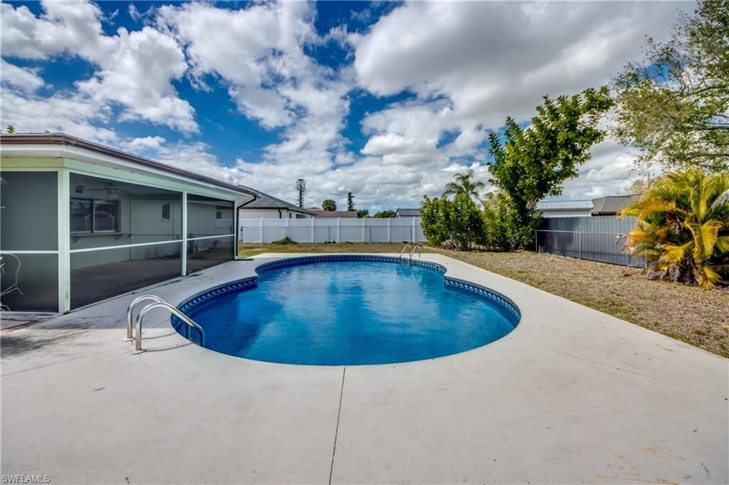 703 SE 33rd St, Cape Coral, FL 33904 Photo