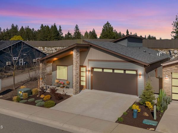 3306 N Ladalia DR, Coeur d'Alene, ID 83814