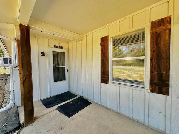 161 Elizabeth Street, Unit B, Pottsboro, TX 75076