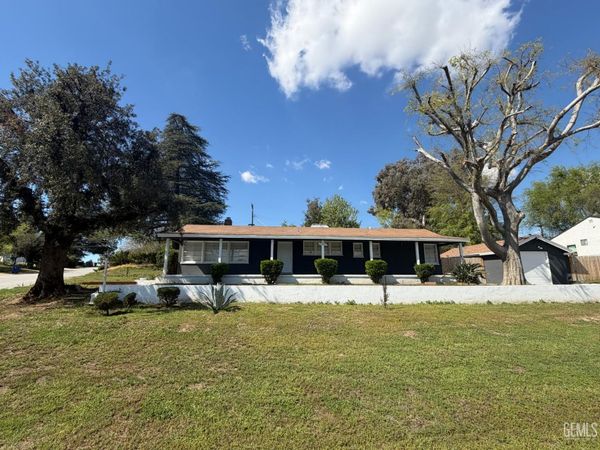 2800 Skyline Blvd, Bakersfield, CA 93305