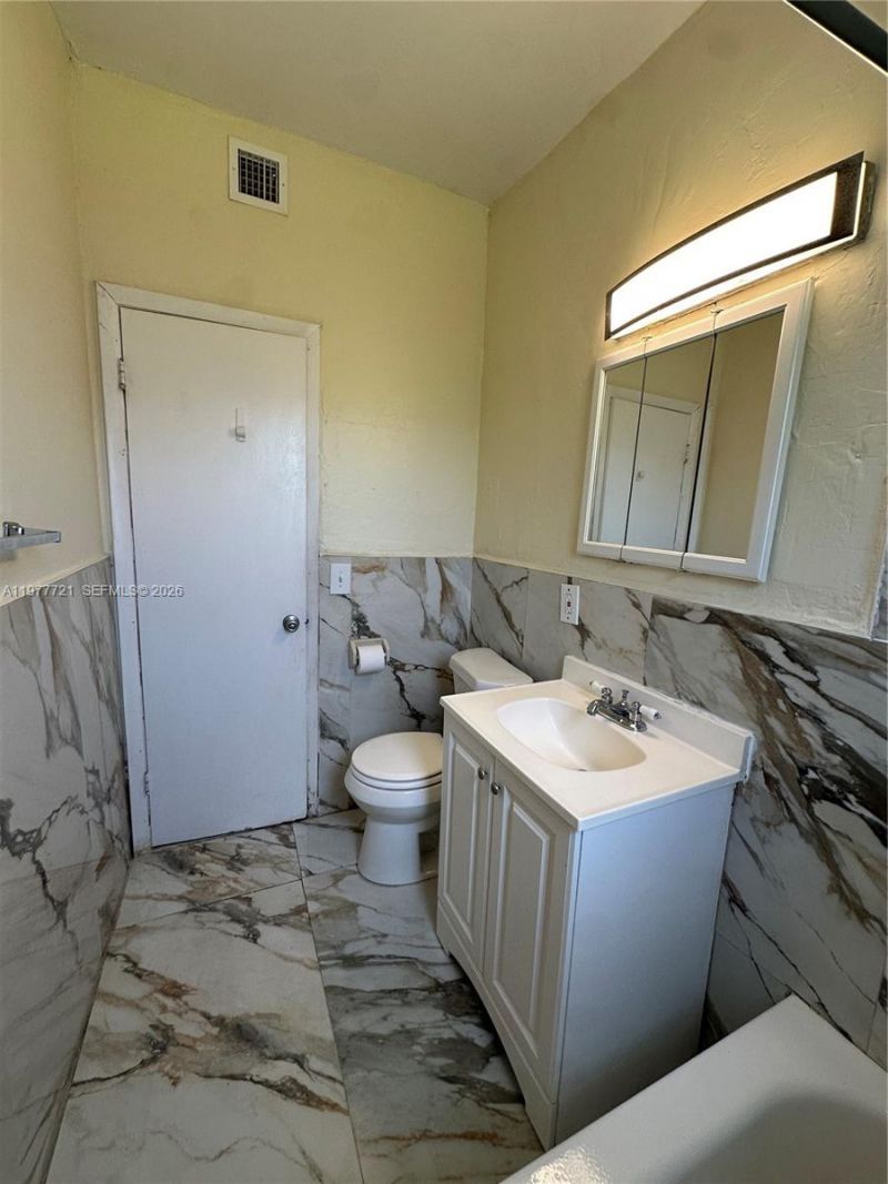 10761 SW 221st St , Miami, FL 33170 Photo