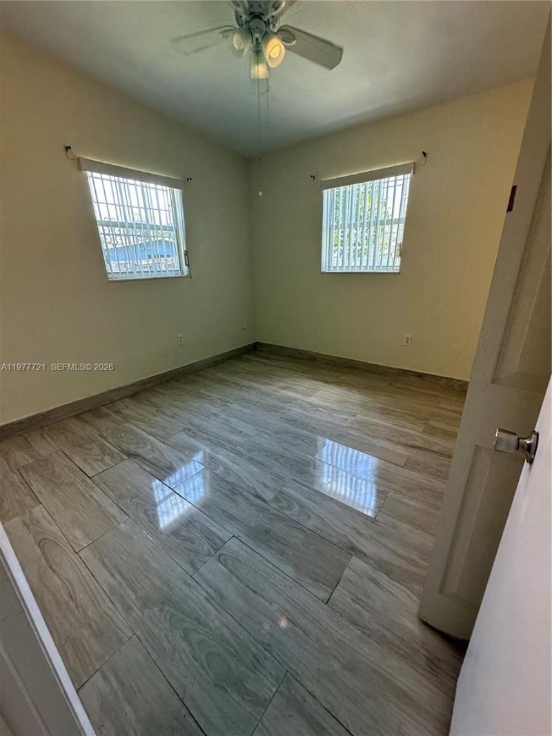 10761 SW 221st St , Miami, FL 33170 Photo