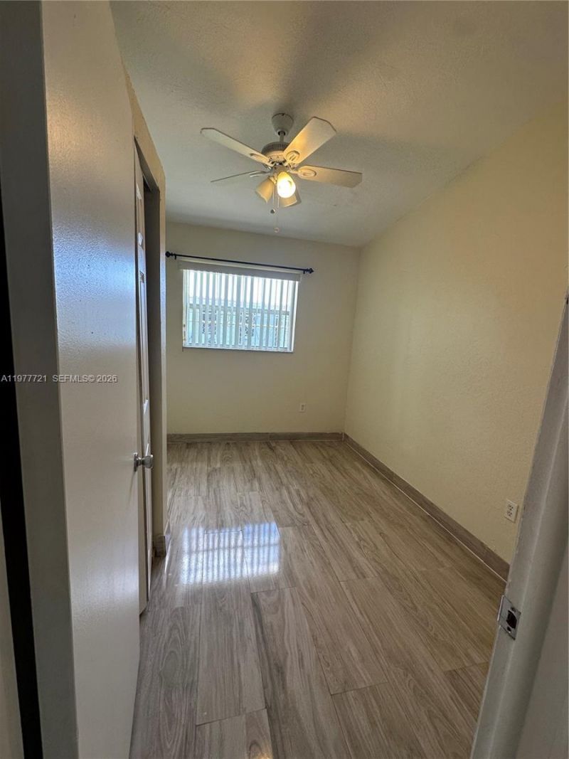 10761 SW 221st St , Miami, FL 33170 Photo