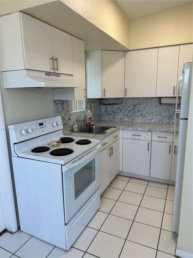 10761 SW 221st St , Miami, FL 33170 Photo