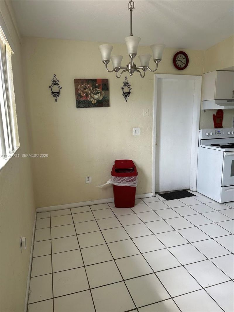 10761 SW 221st St , Miami, FL 33170 Photo