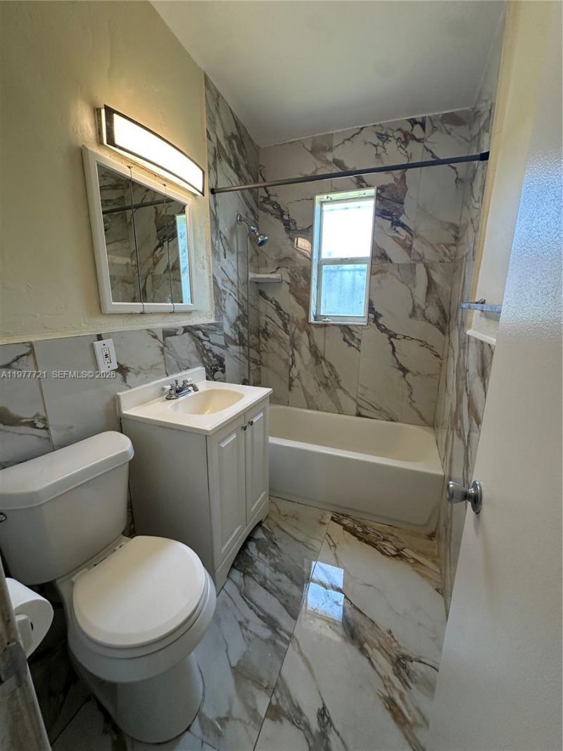 10761 SW 221st St , Miami, FL 33170 Photo