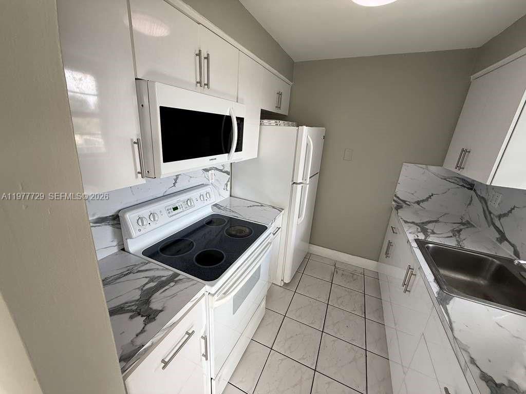 7105 W 13th Ave , Unit 301, Hialeah, FL 33014 Photo