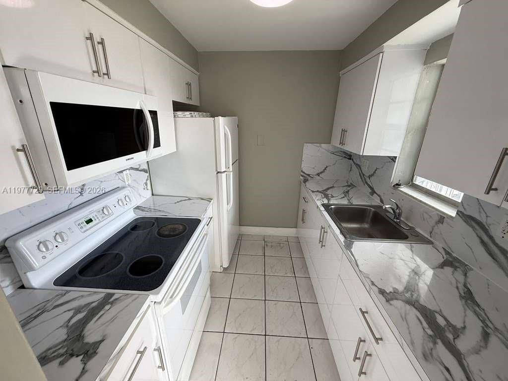 7105 W 13th Ave , Unit 301, Hialeah, FL 33014 Photo