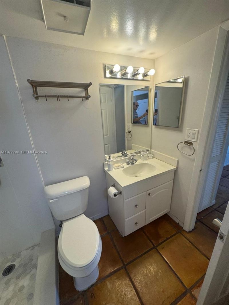 6031 Shakerwood Cir, Unit 201, Tamarac, FL 33319 Photo