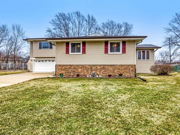 1413 Weyers Court, Schaumburg, IL 60193