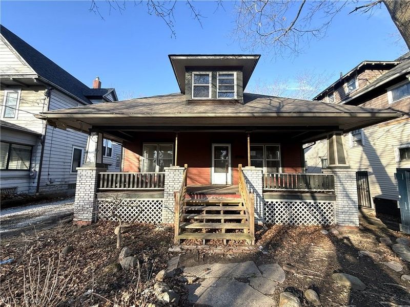 295 Grove Street, Akron, OH 44302 Photo 1