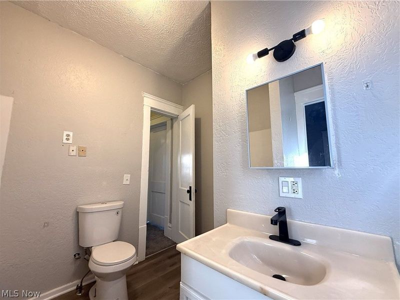 295 Grove Street, Akron, OH 44302 Photo 14