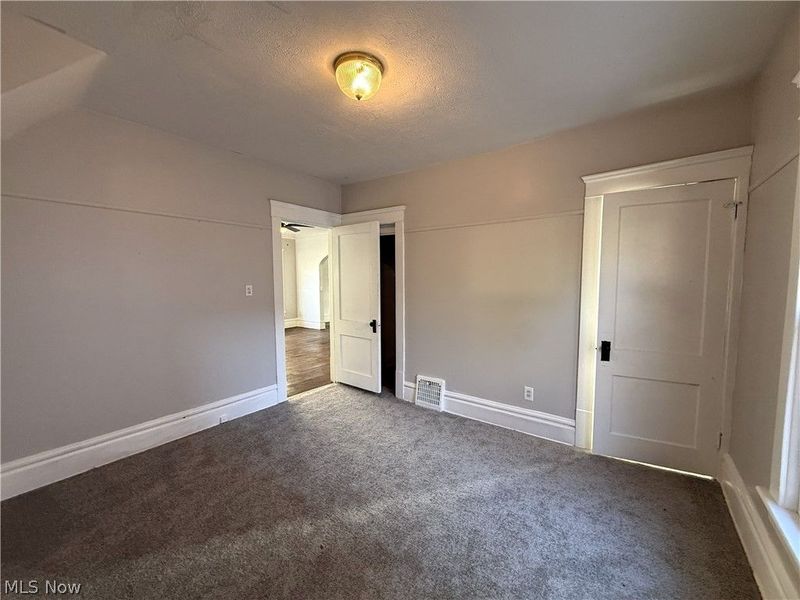 295 Grove Street, Akron, OH 44302 Photo 18